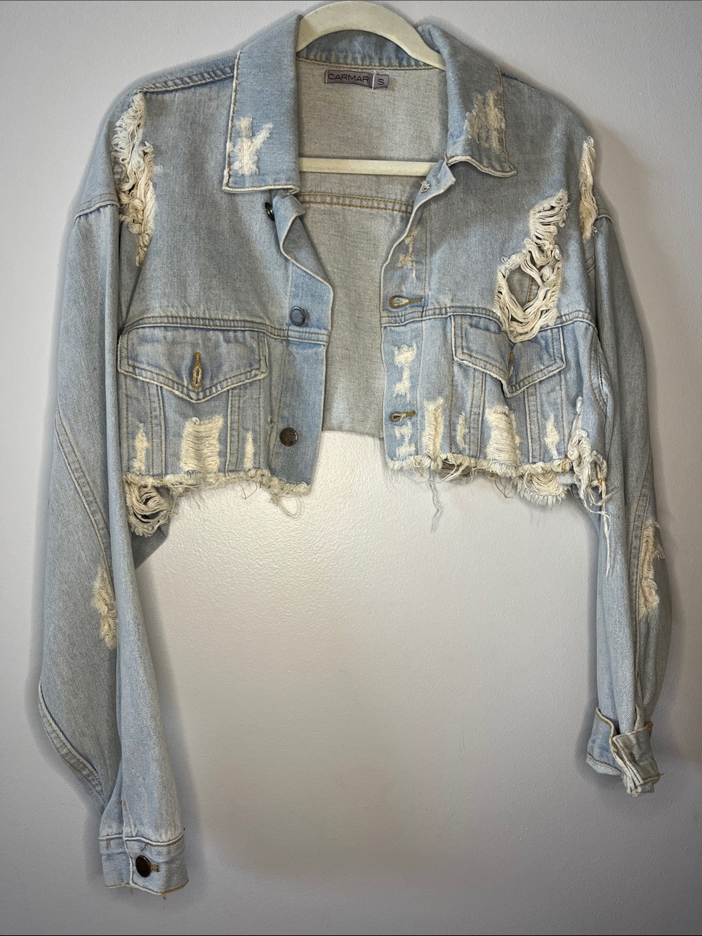 Carmar light wash distressed denim micro cropped festival concert jean jacket